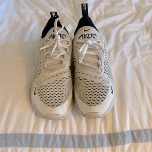 women’s size 7.5 air max 270.
